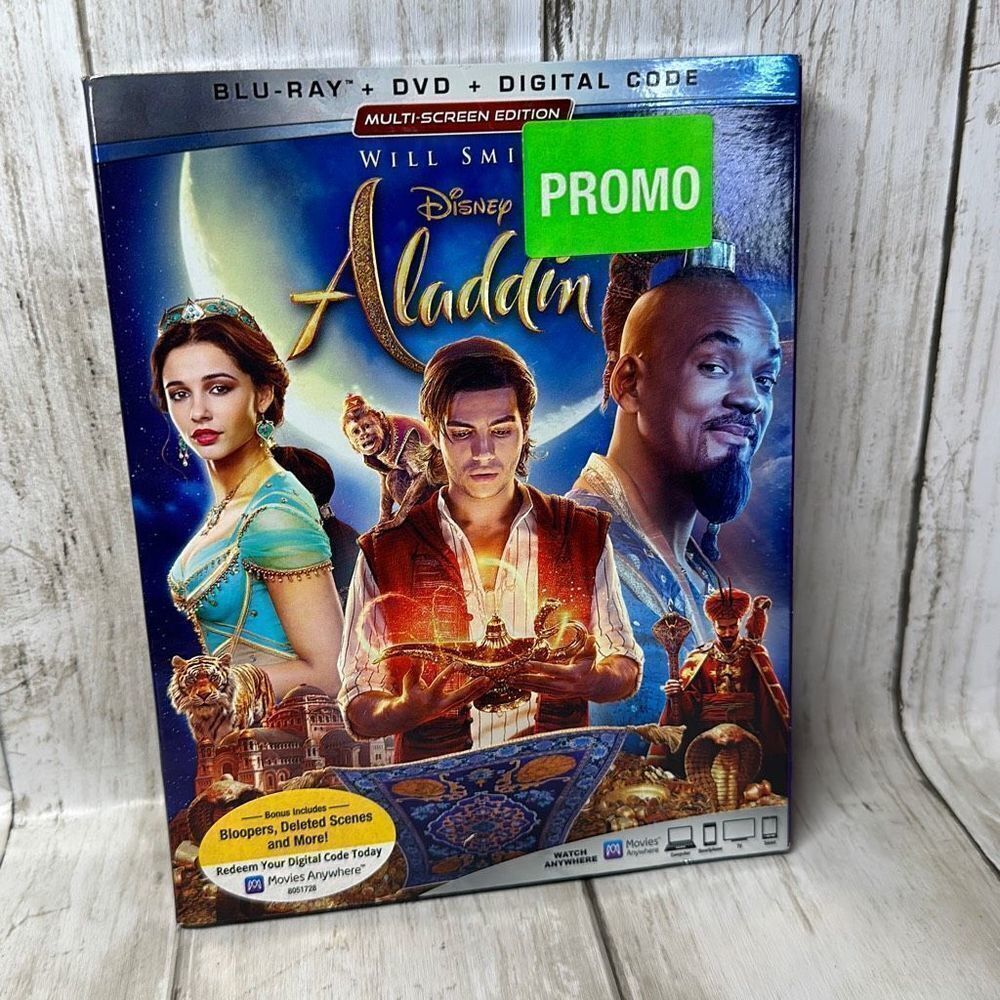 Aladdin Blu ray DVD Digital Code‎ Will Smith Disney Sealed